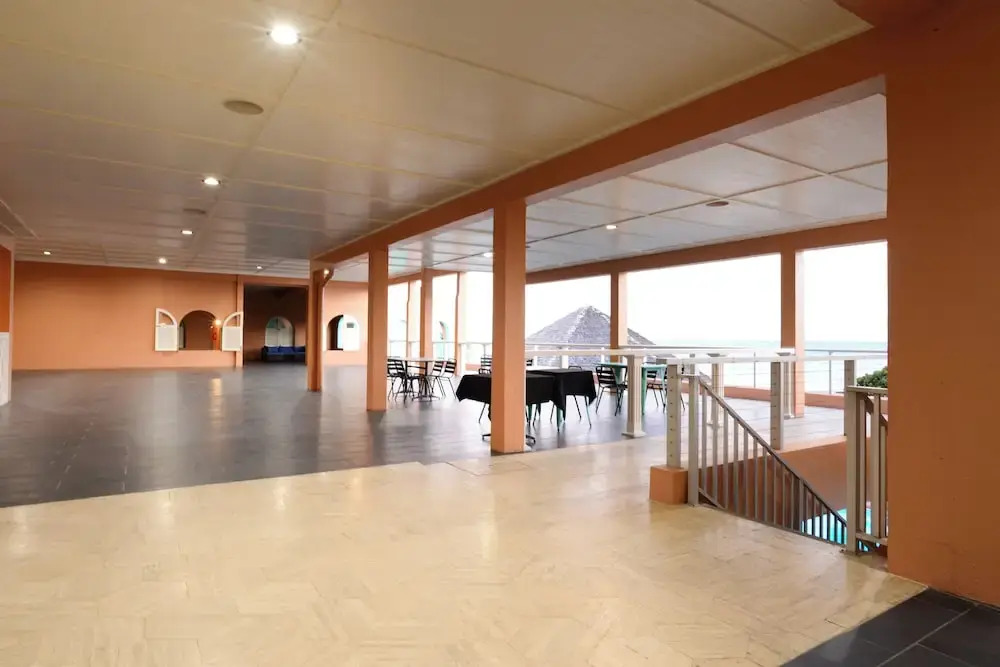 Grapetree Bay Hotel and Villas