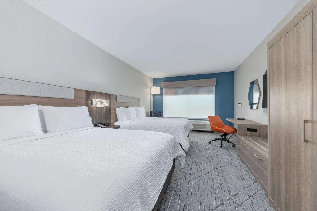 Holiday Inn Express & Suites Austin Airport East by IHG