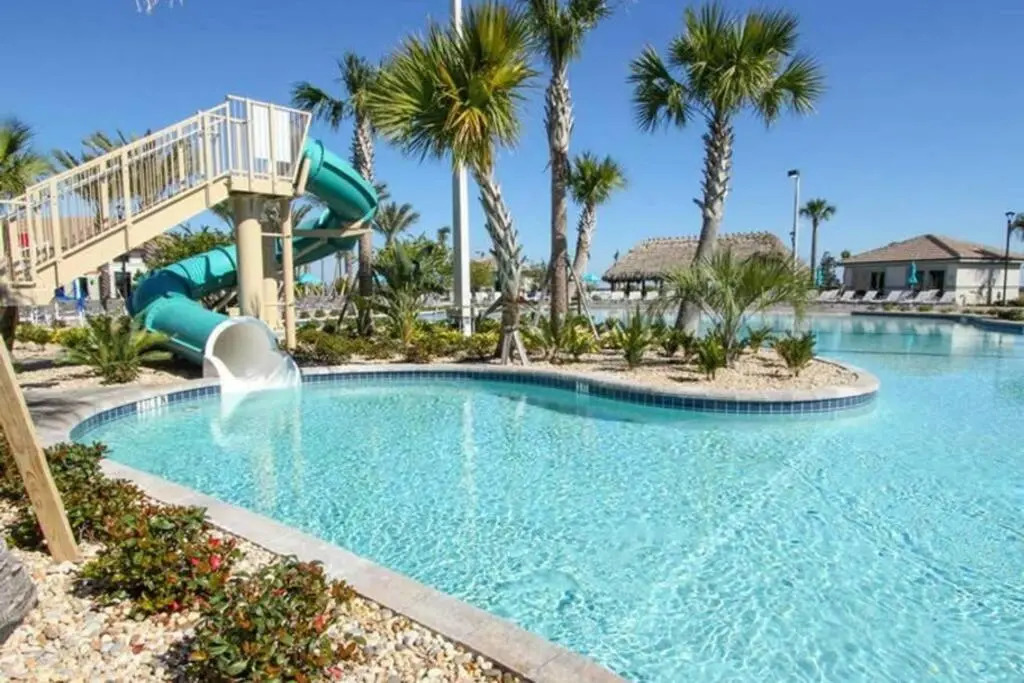 Sublime 2BR condo with special view at Champions Gate