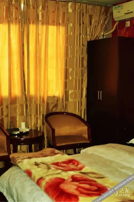 Shuangliu Xinshiji Hotel