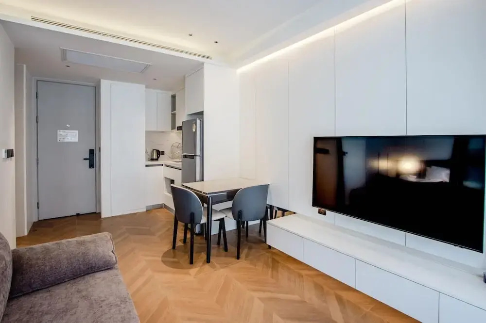 Beachfront 189/243 One-bedroom Residence