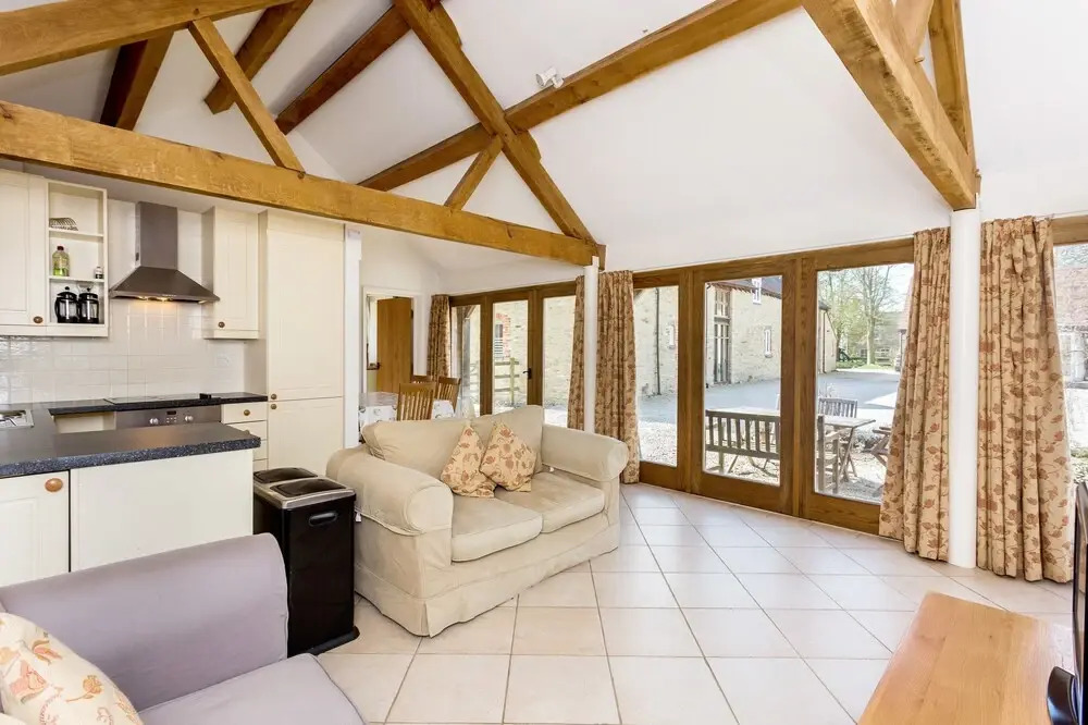 Bright Cotswolds Home near Littleworth