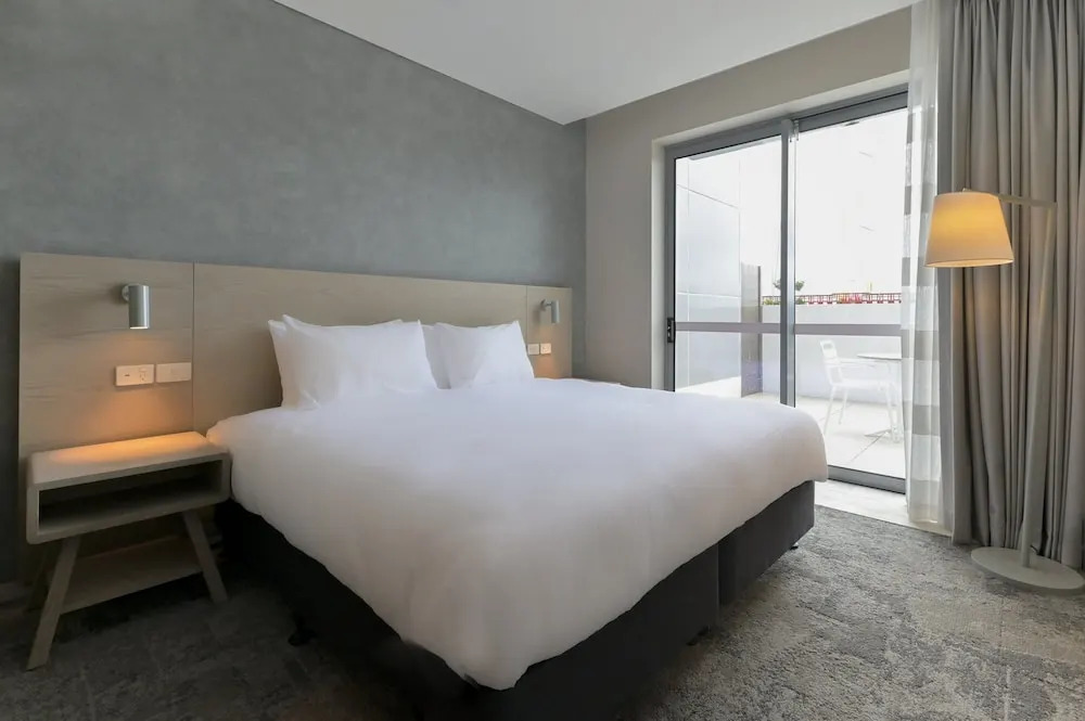 Holiday Inn & Suites Sunshine Coast by IHG