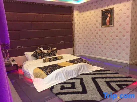 Paulolia Holiday Hotel
