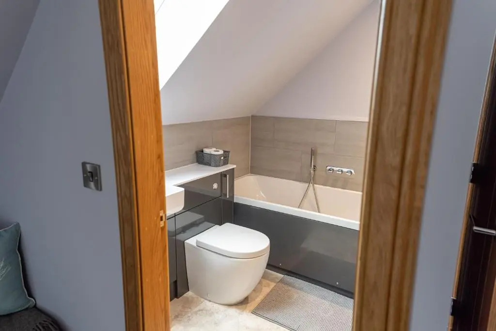 The Annexe, Luxury Property with Hot Tub at Pitilie Pods