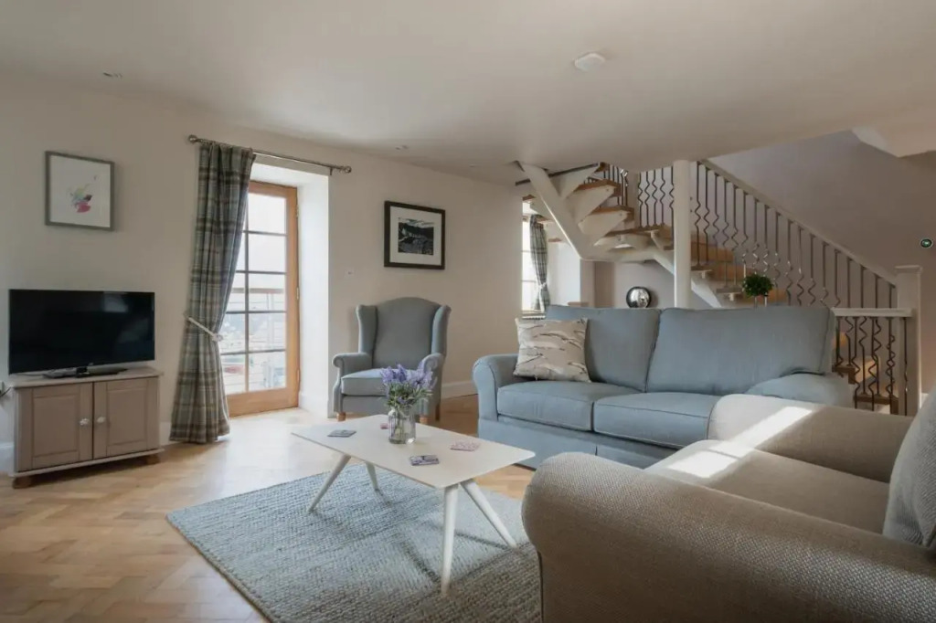 The Blue Hoose