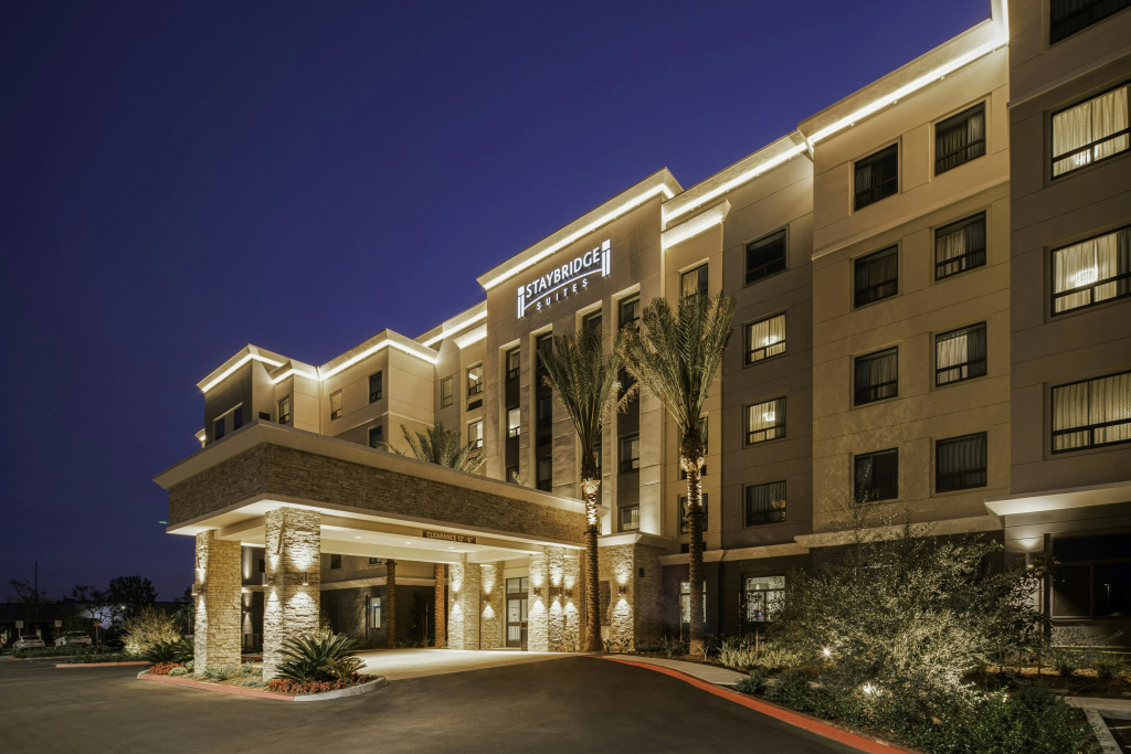 Staybridge Suites Irvine - John Wayne Airport by IHG
