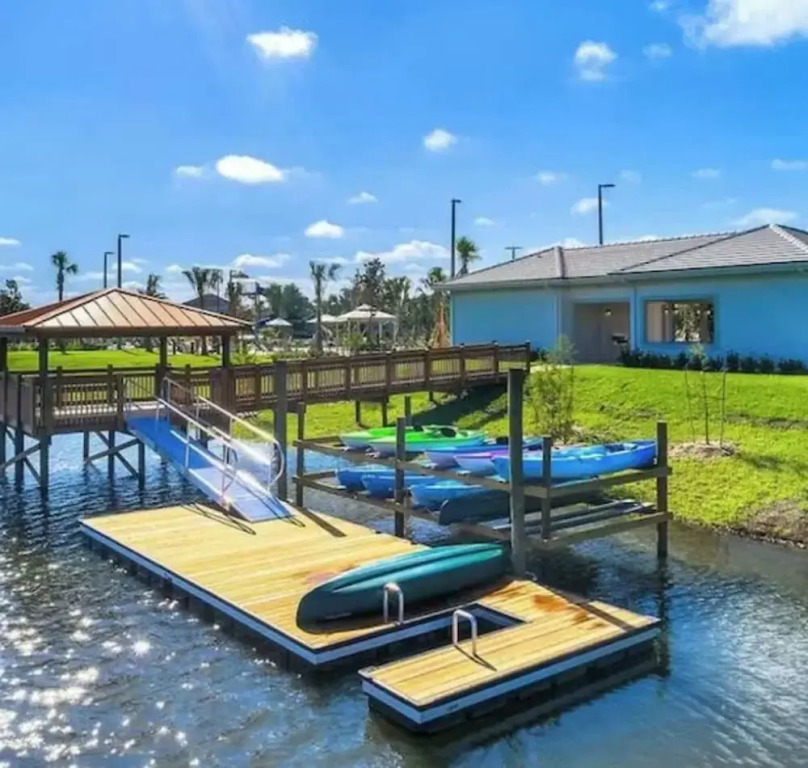 4BR Disney 15 min Pool Resort Access