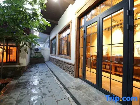 Huaying Homestay