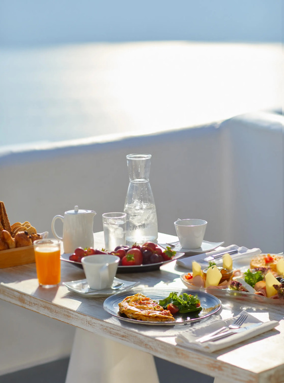 La Perla Villas and Suites