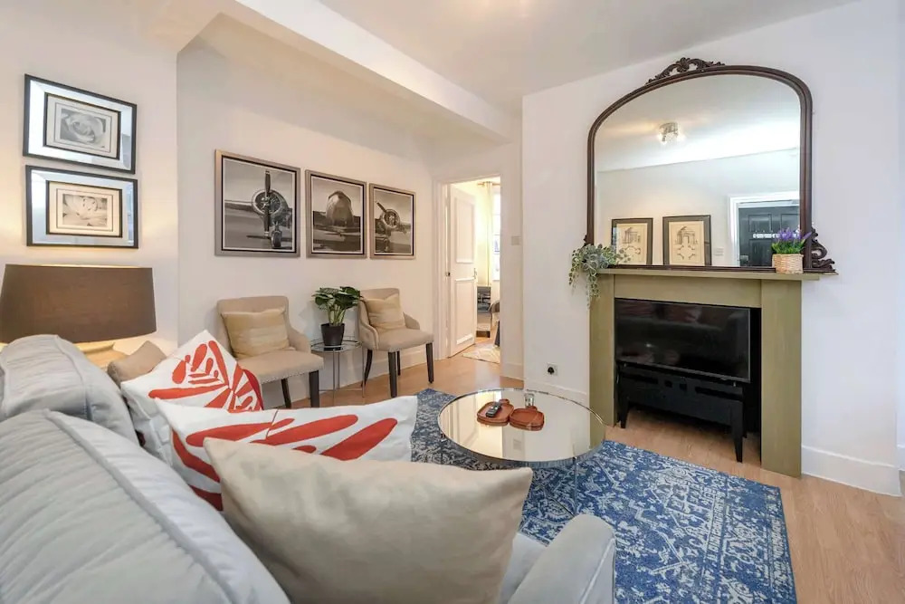 Stylish 2 bed - Tower Hamlets