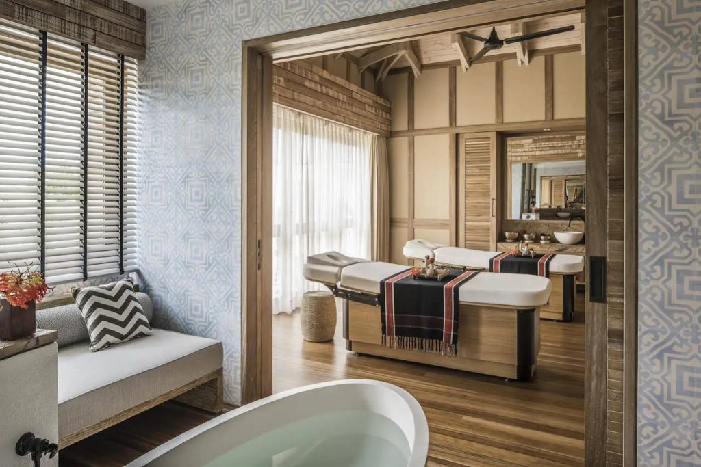 Four Seasons Resort Seychelles at Desroches Island