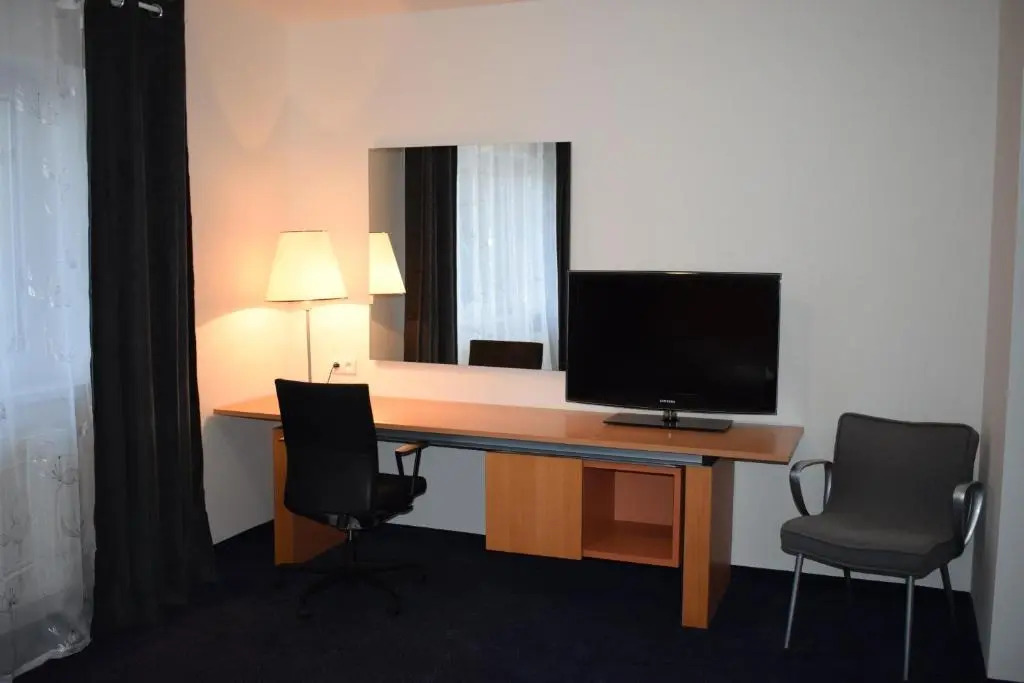 Hotel Dvůr