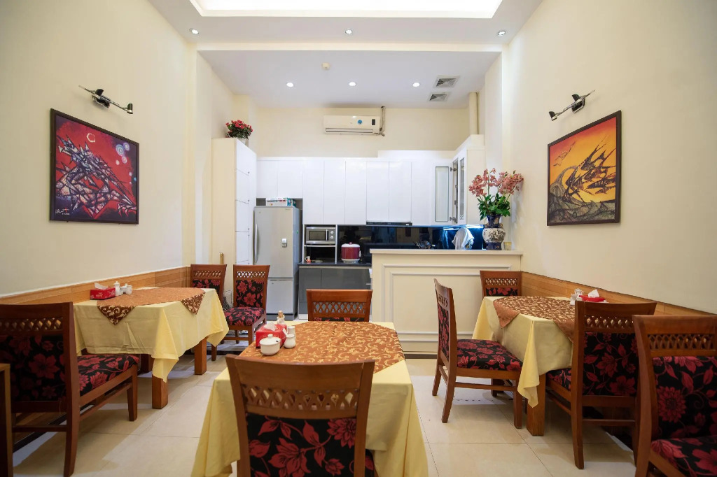 Chariot Hotel by BAY LUXURY