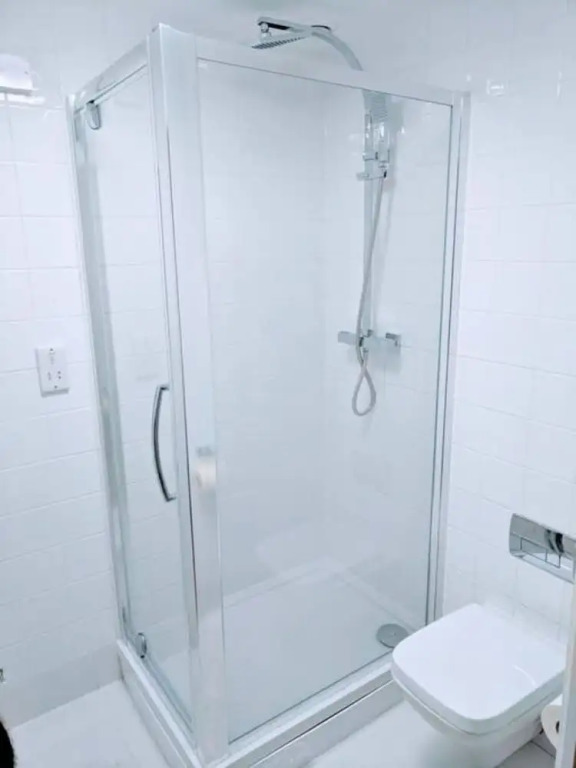 2 Bedroom North Kensington Apartment With Courtyard