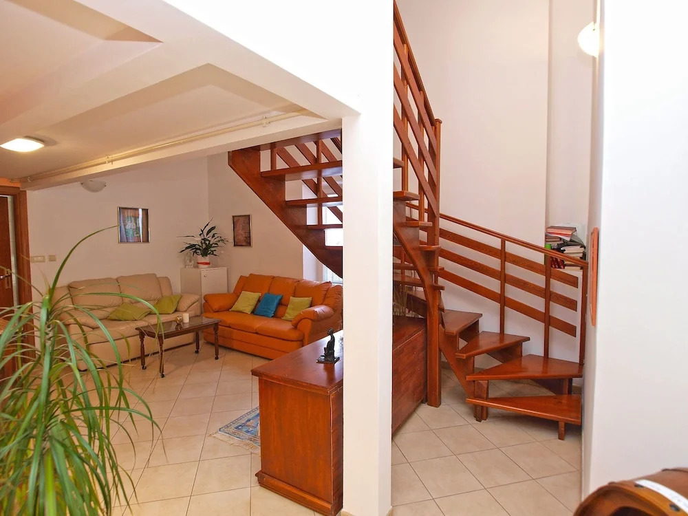 Apartment 1175