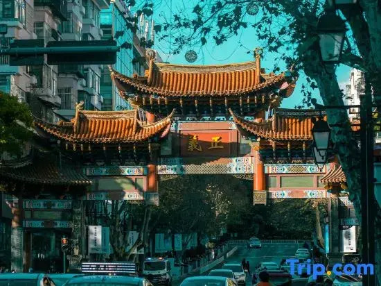 Yurun Select Hotel (Kunming South Railway Station)