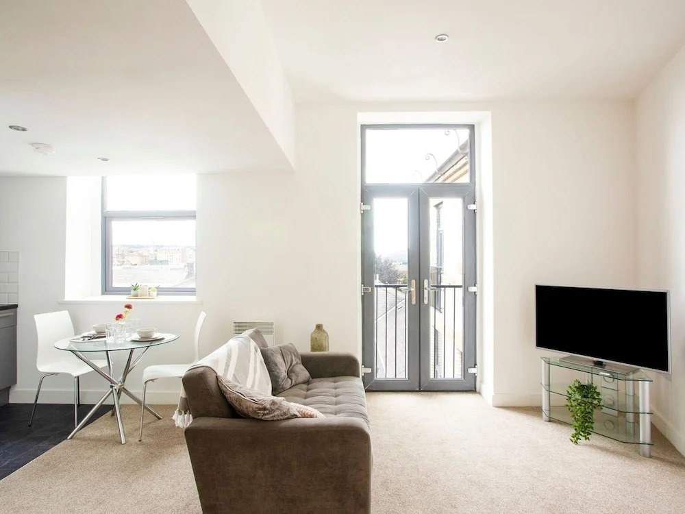 Snug Holiday Home in Bradford With Balcony