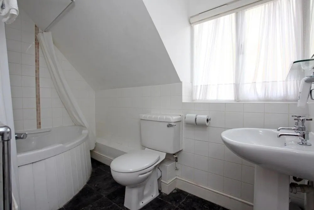 White Hart Hotel by Marton's Inns
