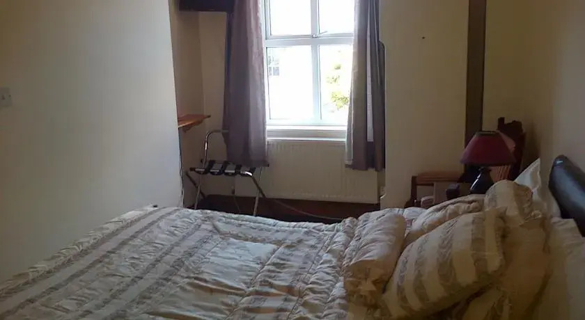 Avalon Lodge B&B