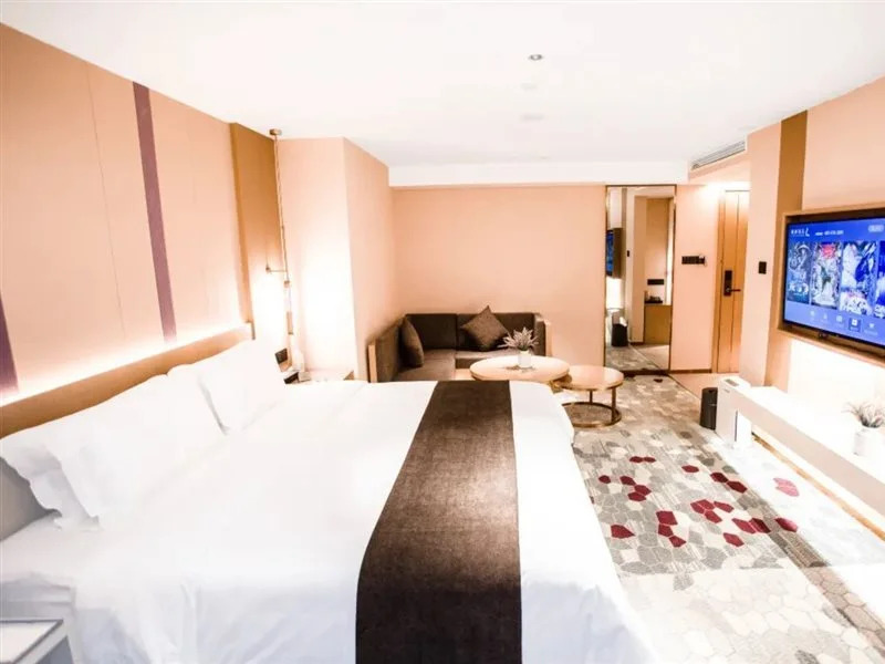 Lavande Hotel (Xi'an Dachaishi Metro Station)