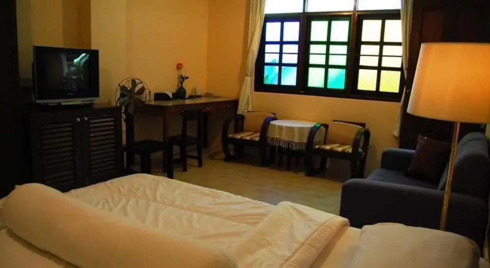 Trithana Boutique House