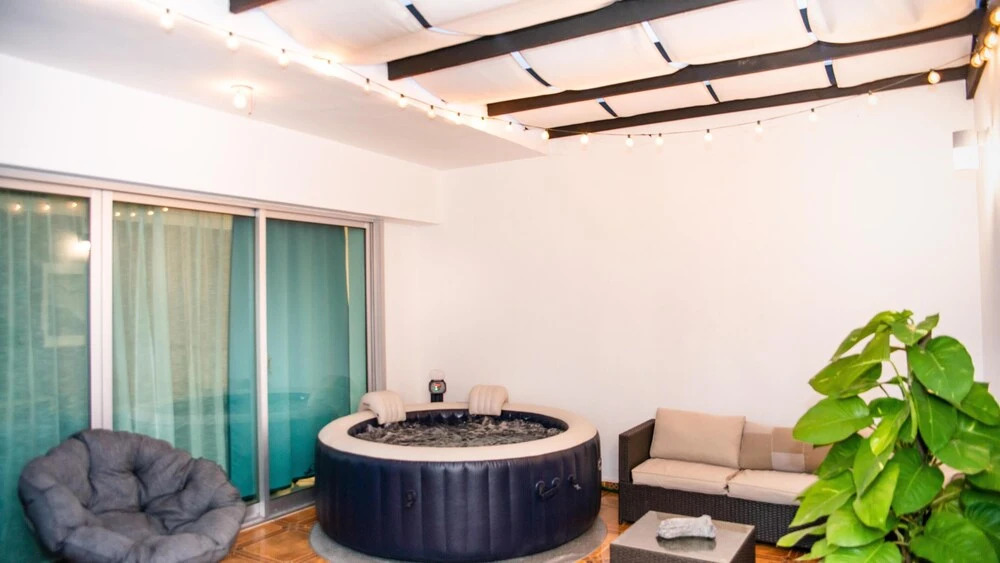 3 levels and 5 bedrooms penthouse with a great view