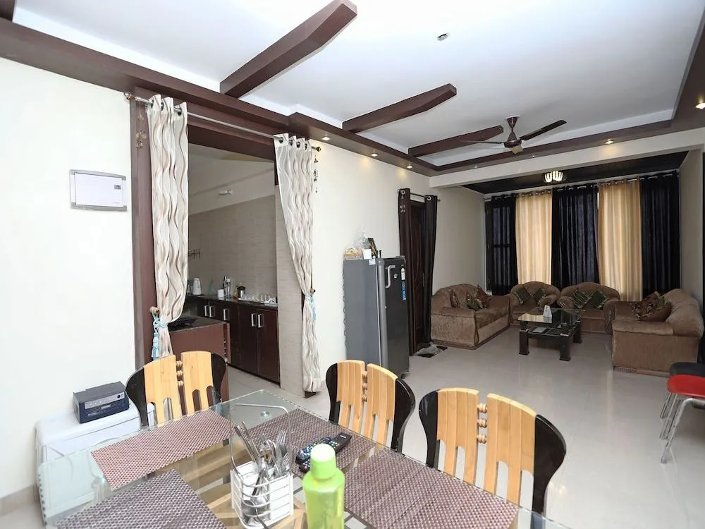 OYO 13427 Home Luxury 3BHK Near Mall Road