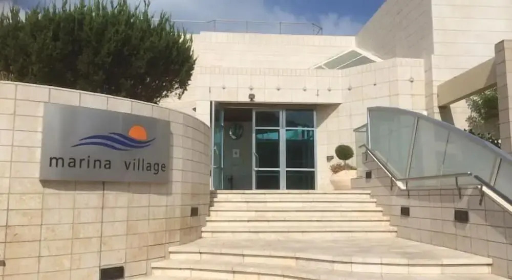 Michelle Suites