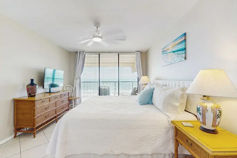 10th-floor 3BR w/ Balcony: Suntide III - Unit 1006