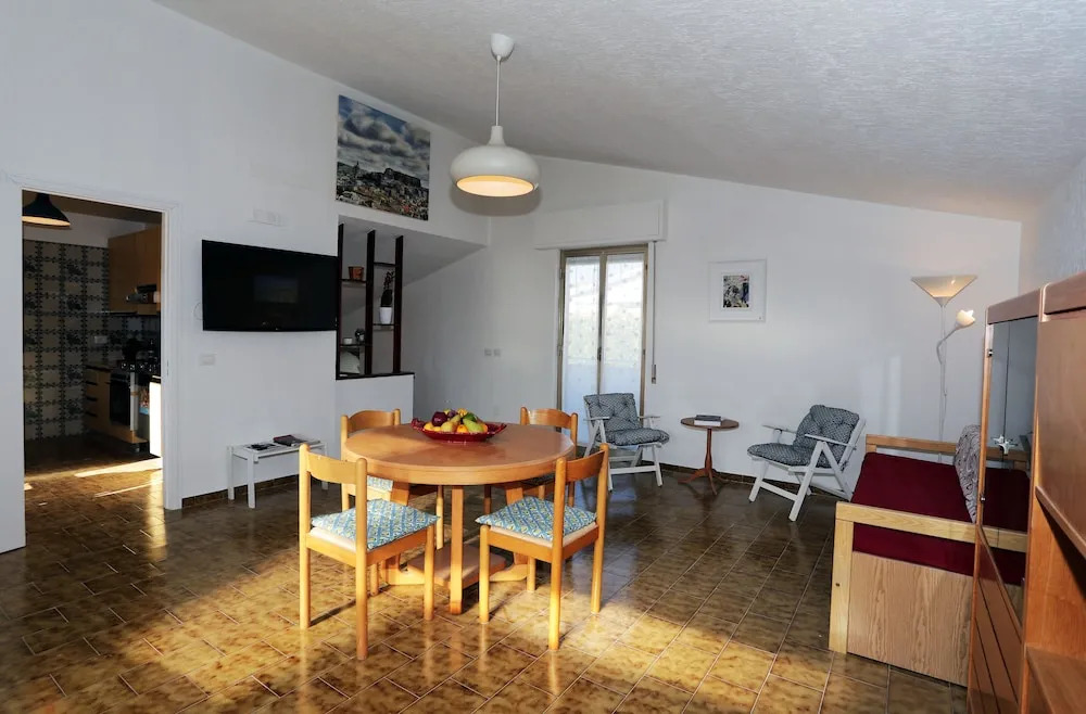 Maison Giuliana