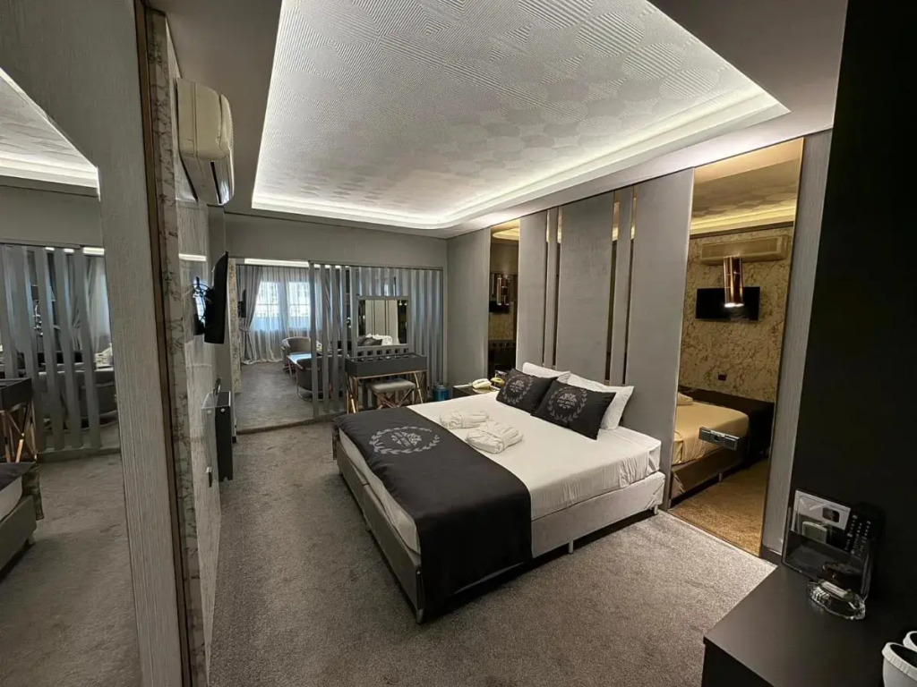 Royal Anka Hotel