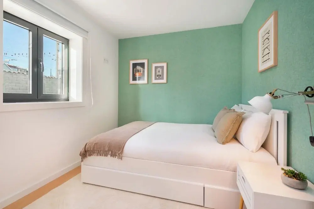 C312 Riverside View Premium Apartment w/ AC & Terrac