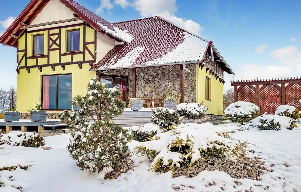 Nice Home in Karpacz With Wifi and 5 Bedrooms