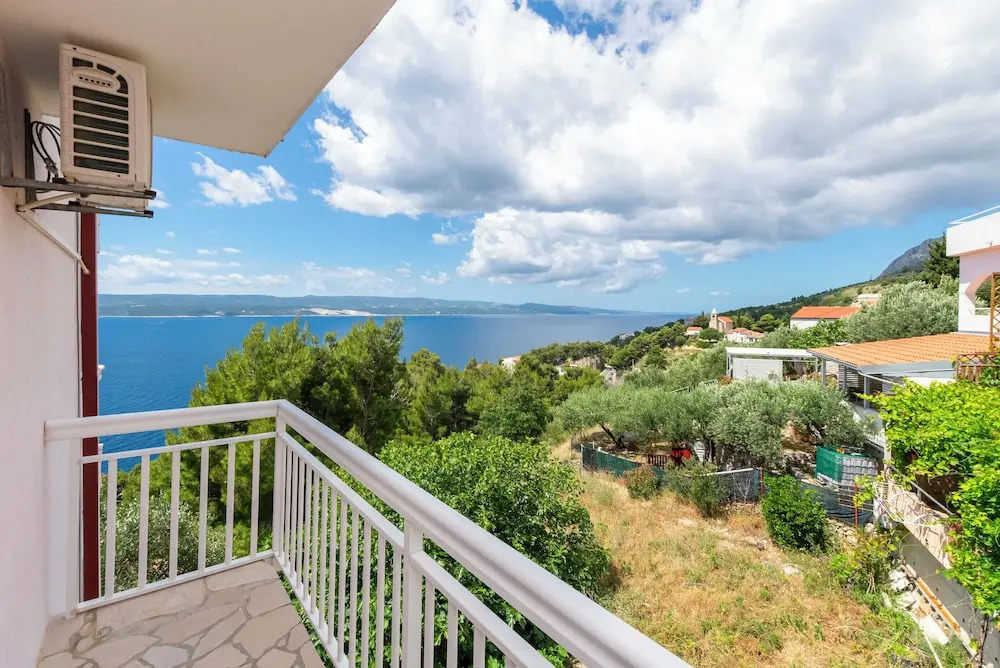 Apartments Adriatic Blue with pool