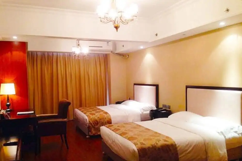 Jia Yisi Hotel