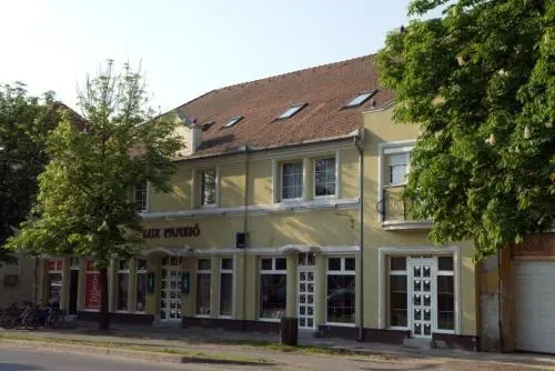 Lux Panzió