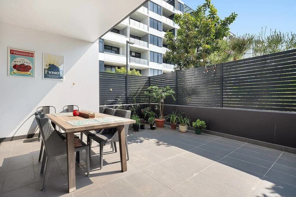 Olympic Park Large 1bed Apt+parking Nop01a