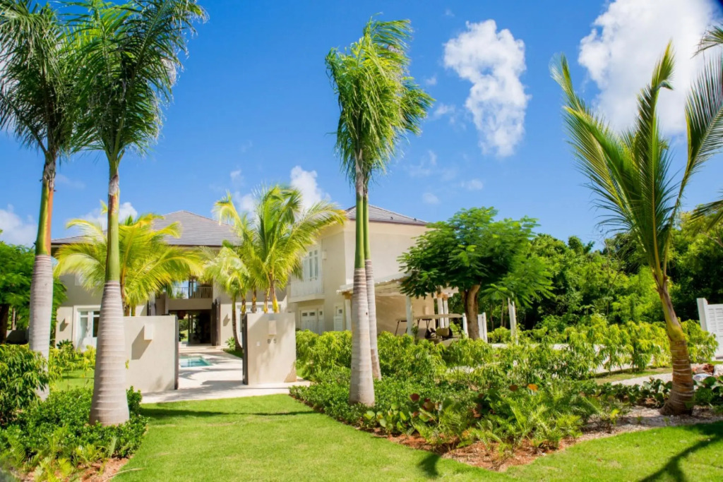 Amazing Golf Villa at Luxury Resort in Punta Cana Includes Staff Golf Carts and Bikes