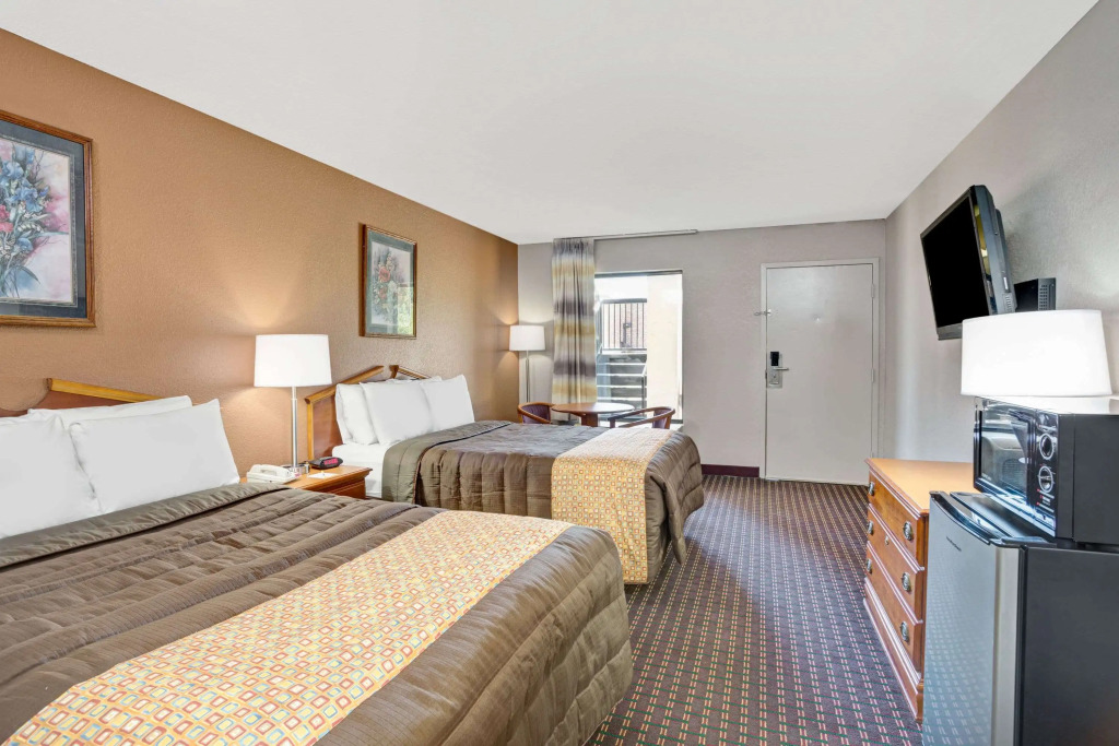 Days Inn by Wyndham Hernando