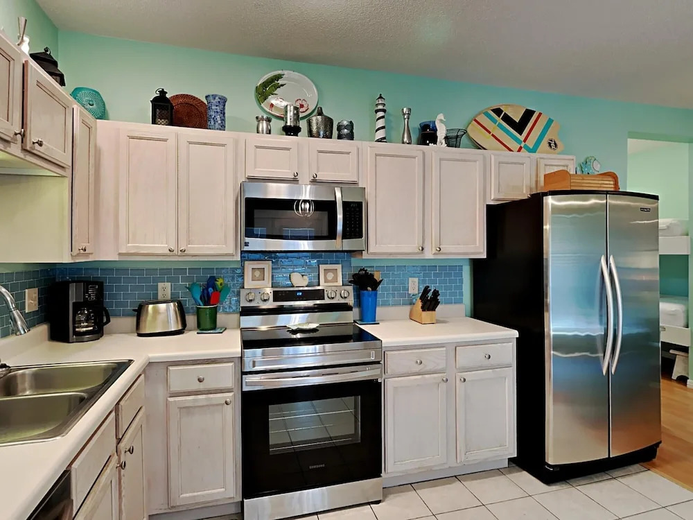 Sunset Cottages #1A by Southern Vacation Rentals