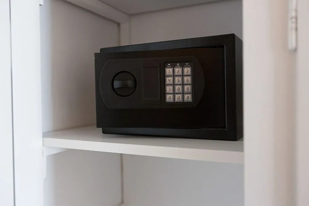Flisvos Rooms