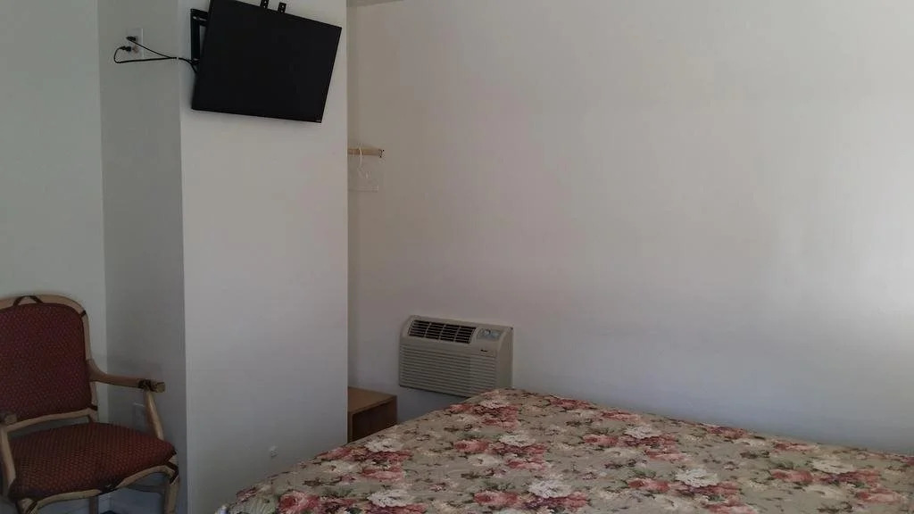 Thomas Motel