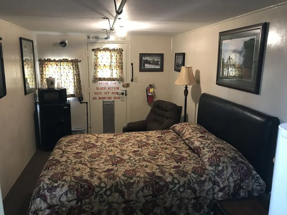 The Evergreen Motel in Kansas
