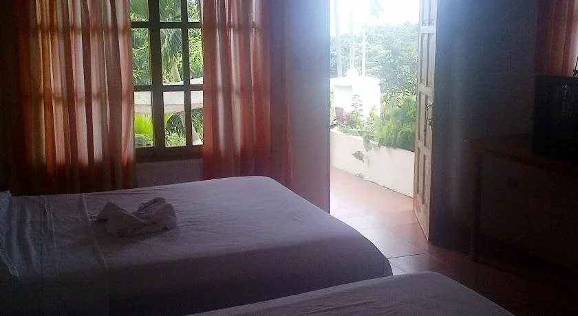 Hotel Three Monkeys