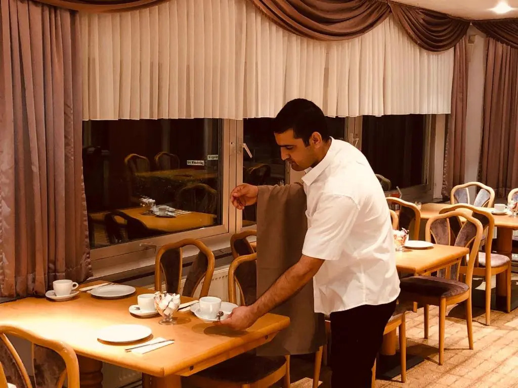 Louis Hotels