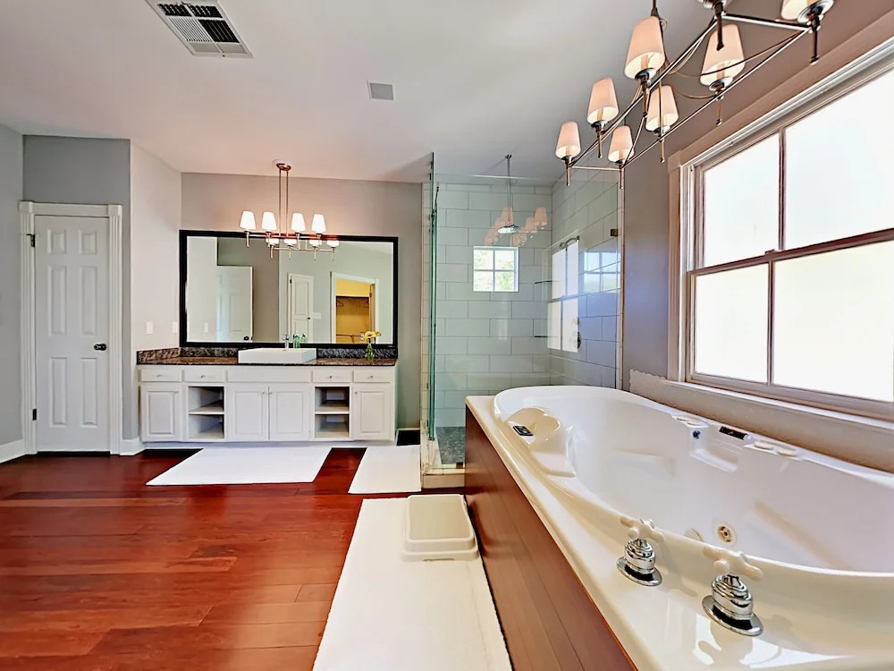 805 The High Road Home 4 Bedrooms 3.5 Bathrooms Home