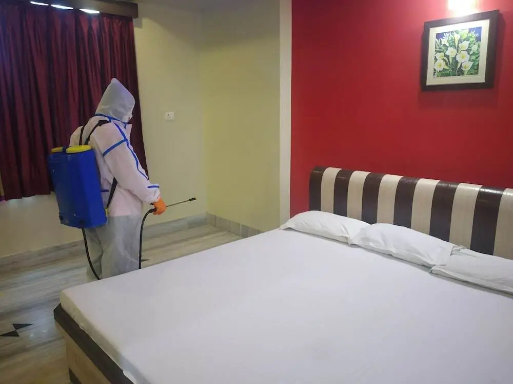 Hotel Mamoni Group