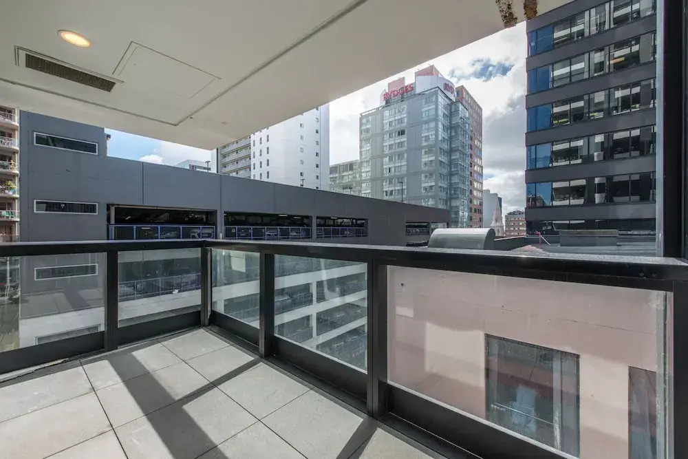 Ehome - Brand New Stunning Apartment Stay Beside Skytower