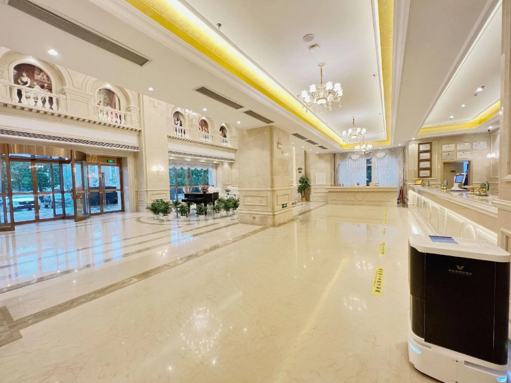 Vienna International Hotel (Wuhan Huangpi Mulan Street Passenger Transport Center)